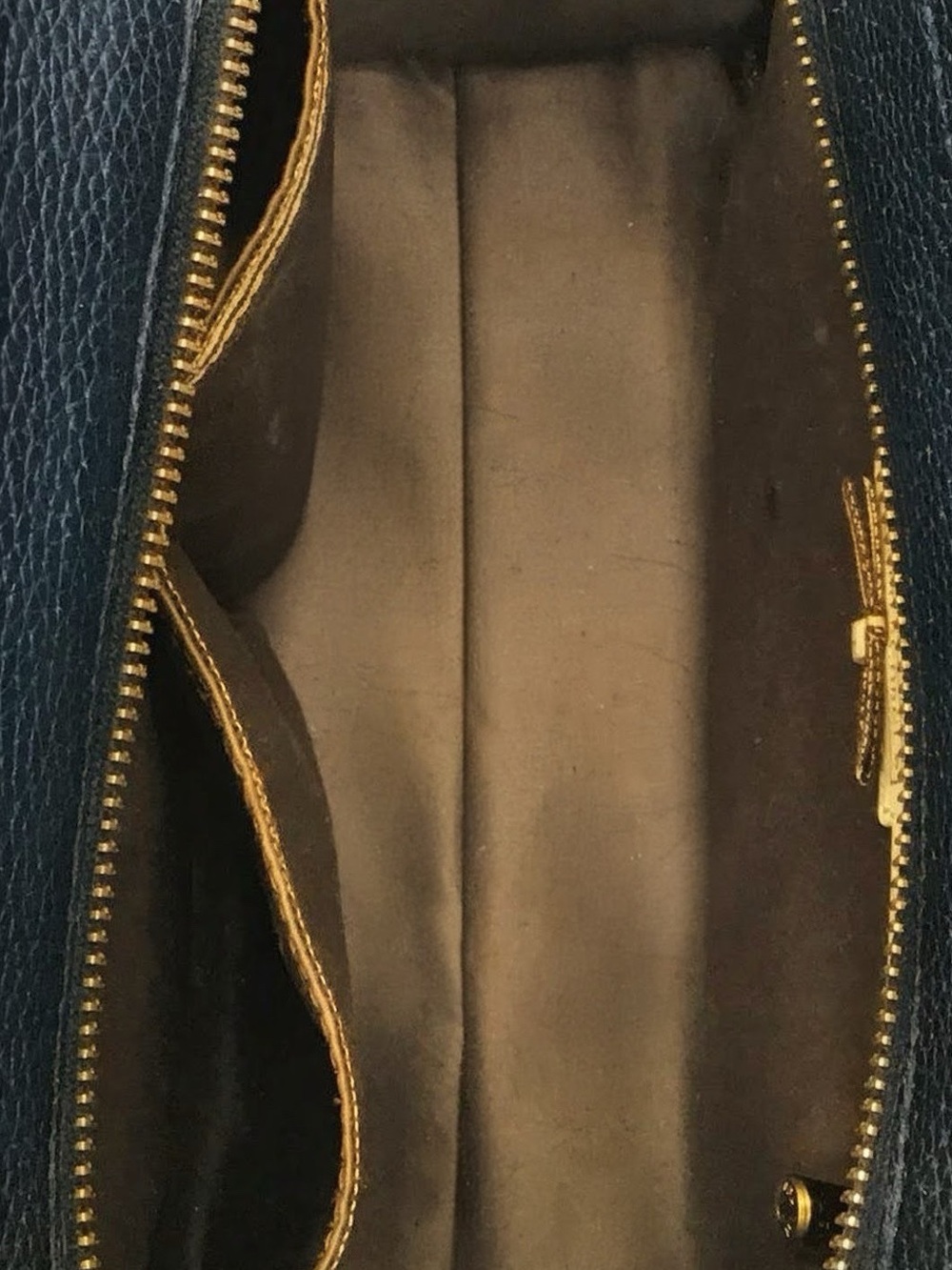 Henri Bendel Rivington Black Pebbled Leather Convertible Tote 2-in-1 Bag - Picture 11 of 13